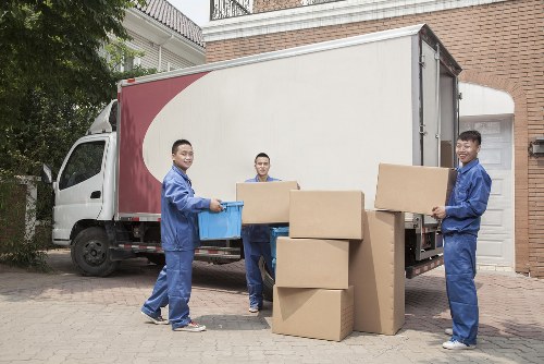 Fitzrovia neighborhood delivery and moving support